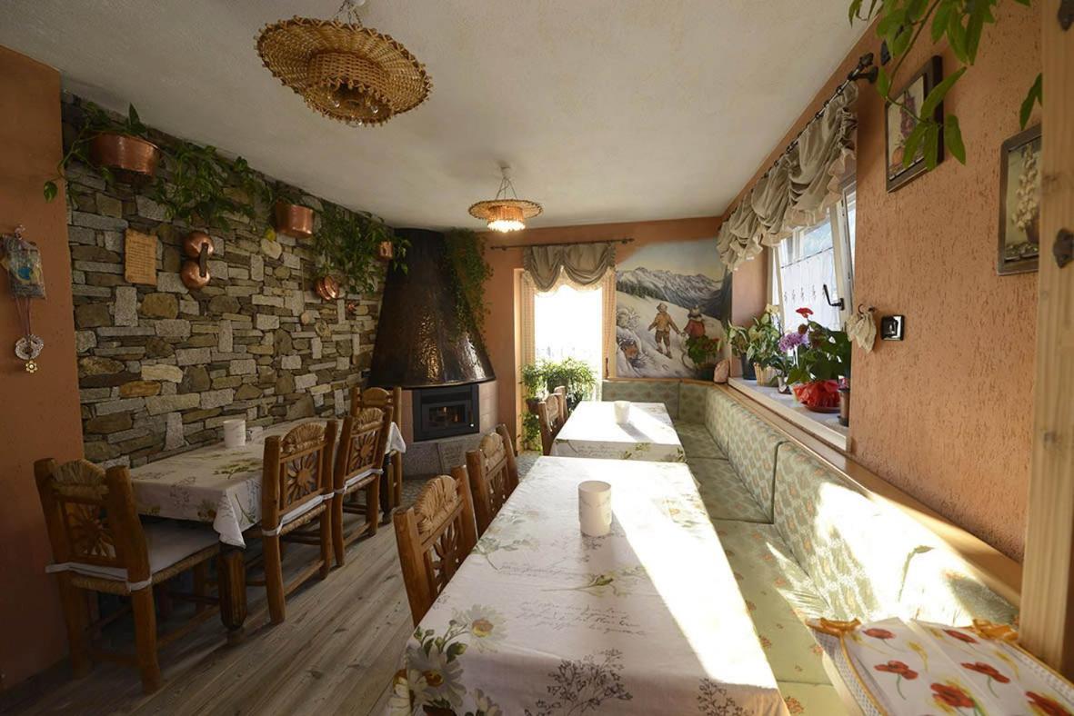 Bed and Breakfast Garni La Genziana Temù Exterior foto