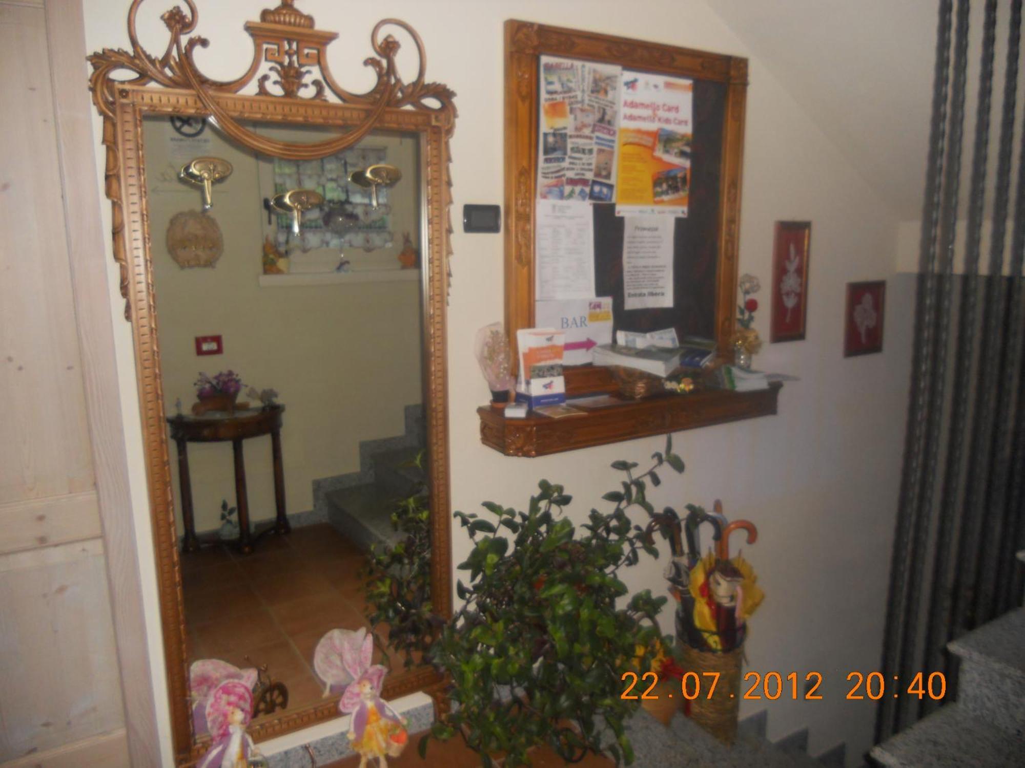 Bed and Breakfast Garni La Genziana Temù Exterior foto